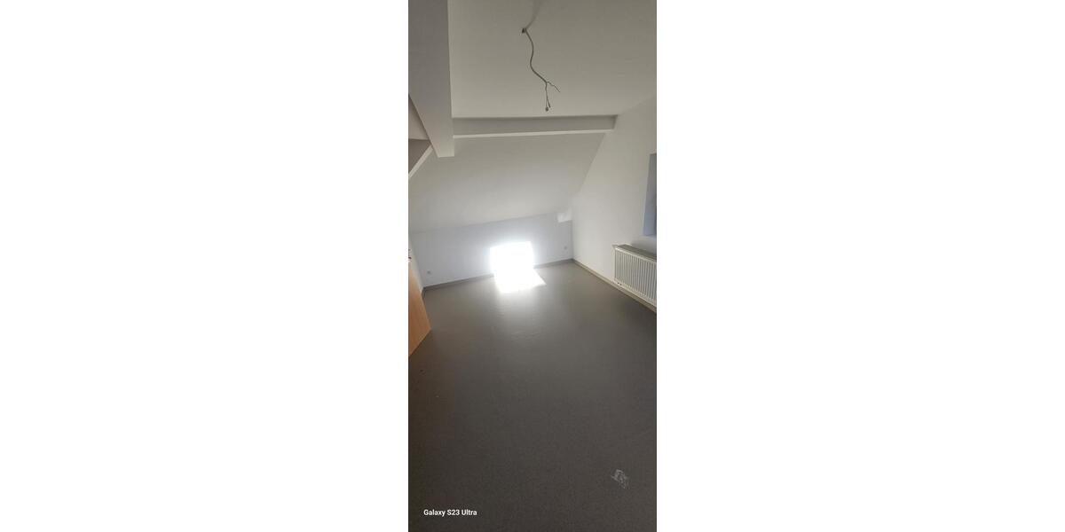 Etagenwohnung Rennerod - 5 Zimmer, 120 m&sup2;, 1.000&euro; | Angebot:24976233