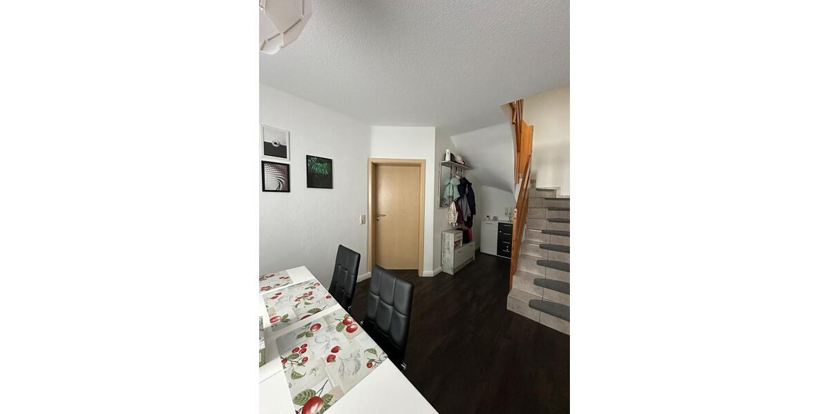 Doppelhaushälfte Nauroth - 5 Zimmer, 125 m&sup2;, 267.000&euro; | Angebot:26040139