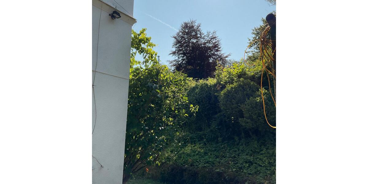 Einfamilienhaus Waldbröl - 8 Zimmer, 150 m&sup2;, 220.000&euro; | Angebot:26061112