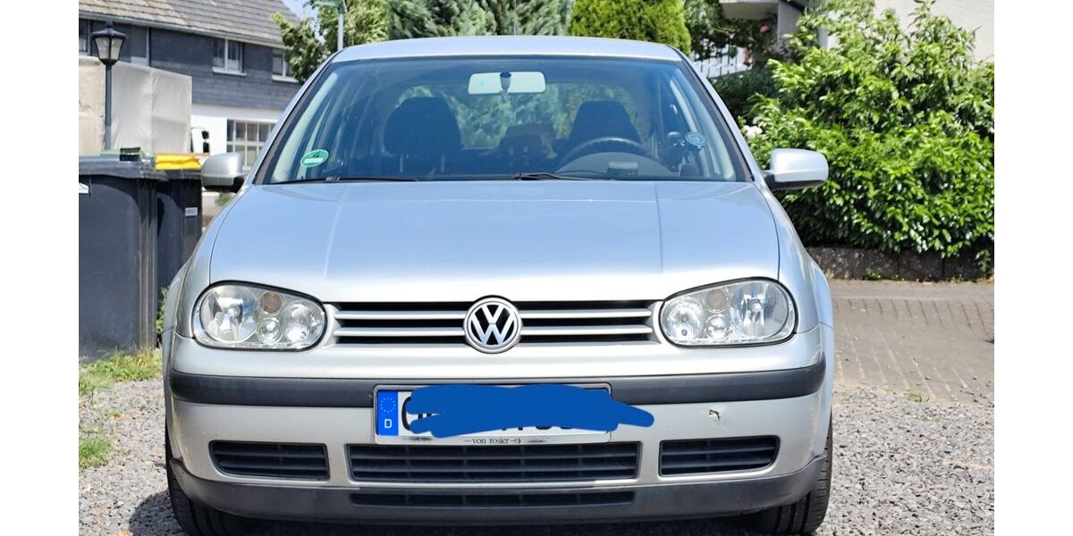 VW Golf 164.000 km 2.600 &euro; Attendorn 57439
