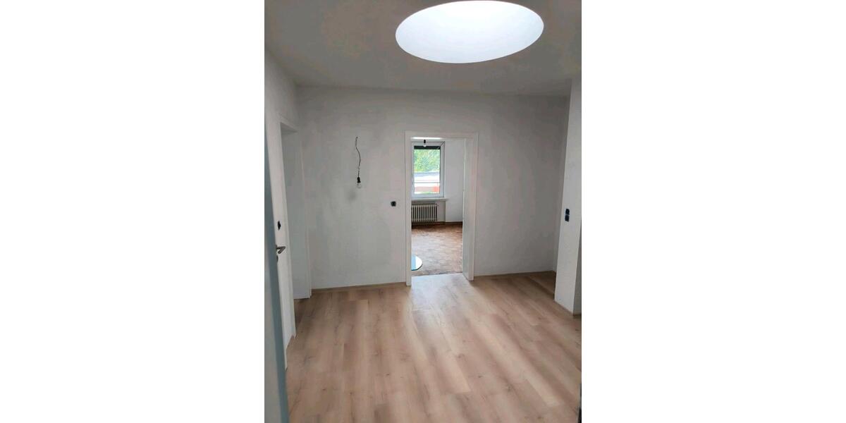 Etagenwohnung Siegen Weidenau - 3 Zimmer, 107 m&sup2;, 1.100&euro; | Angebot:26446378