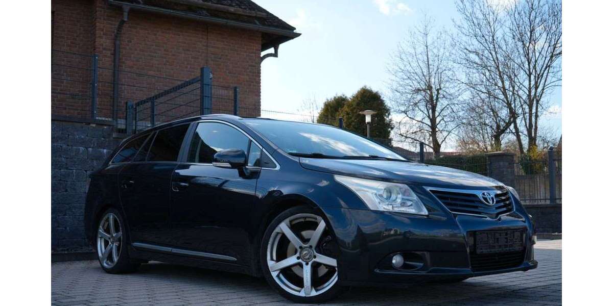 Toyota Avensis 189.890 km 4.500 &euro; Haiger 35708