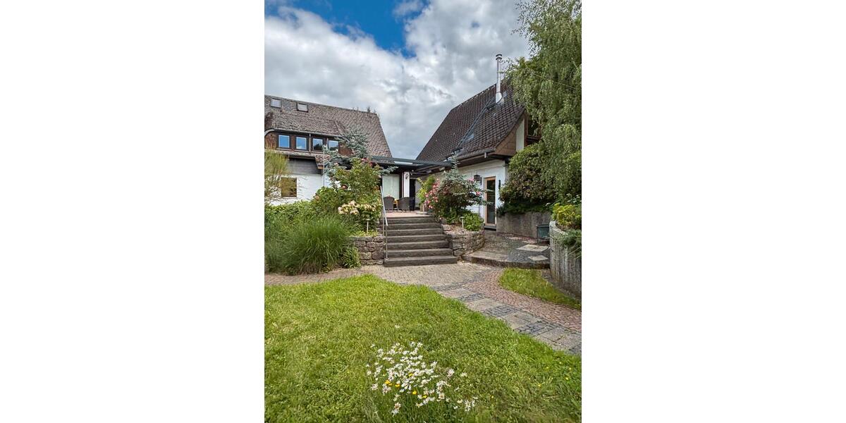 Einfamilienhaus Siegen Eiserfeld - 8 Zimmer, 318 m&sup2;, 677.500&euro; | Angebot:26869969