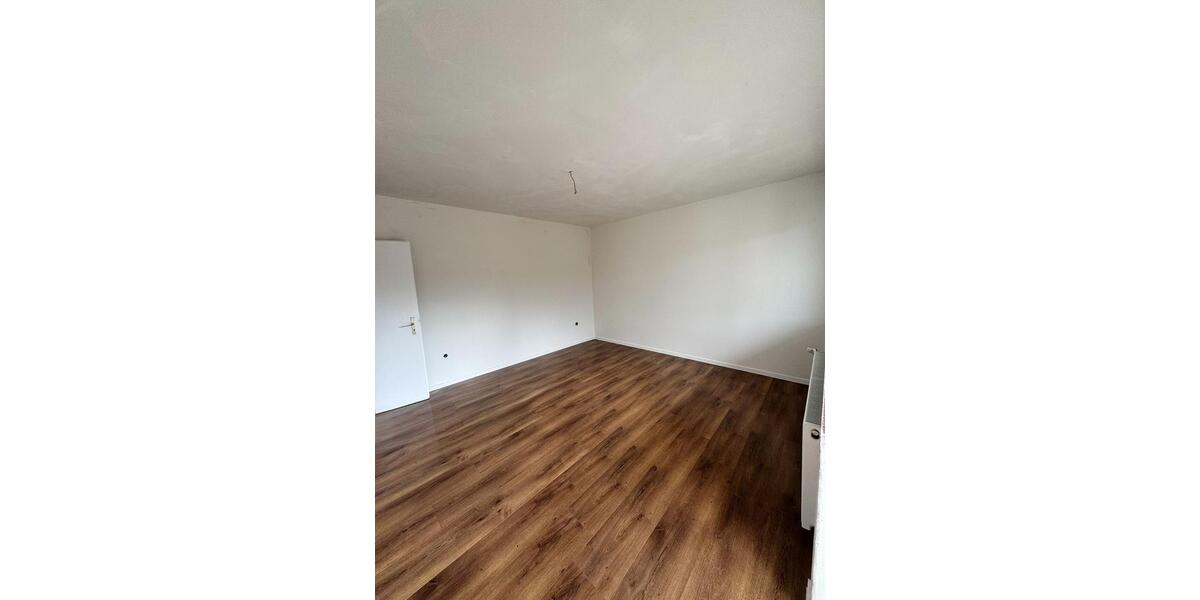 Etagenwohnung Siegen Weidenau - 2 Zimmer, 65 m&sup2;, 680&euro; | Angebot:25612783