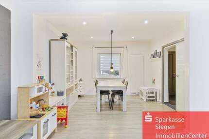 Haus Siegen Eiserfeld - 6 Zimmer, 157 m&sup2;, 299.000&euro; | Angebot:25204045