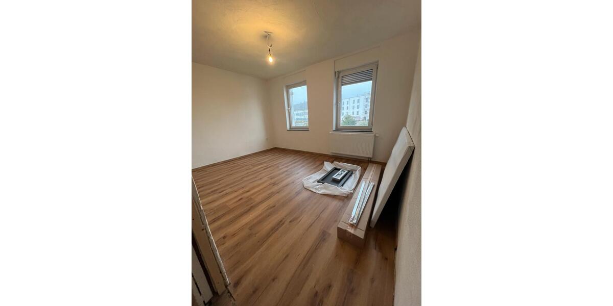 Etagenwohnung Lennestadt - 3 Zimmer, 77 m&sup2;, 650&euro; | Angebot:25256412