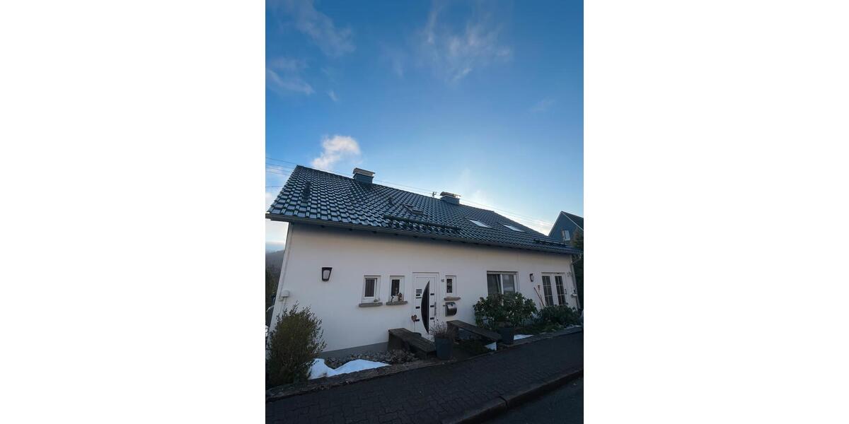 Dachgeschoßwohnung Netphen - 3 Zimmer, 88 m&sup2;, 750&euro; | Angebot:25145468