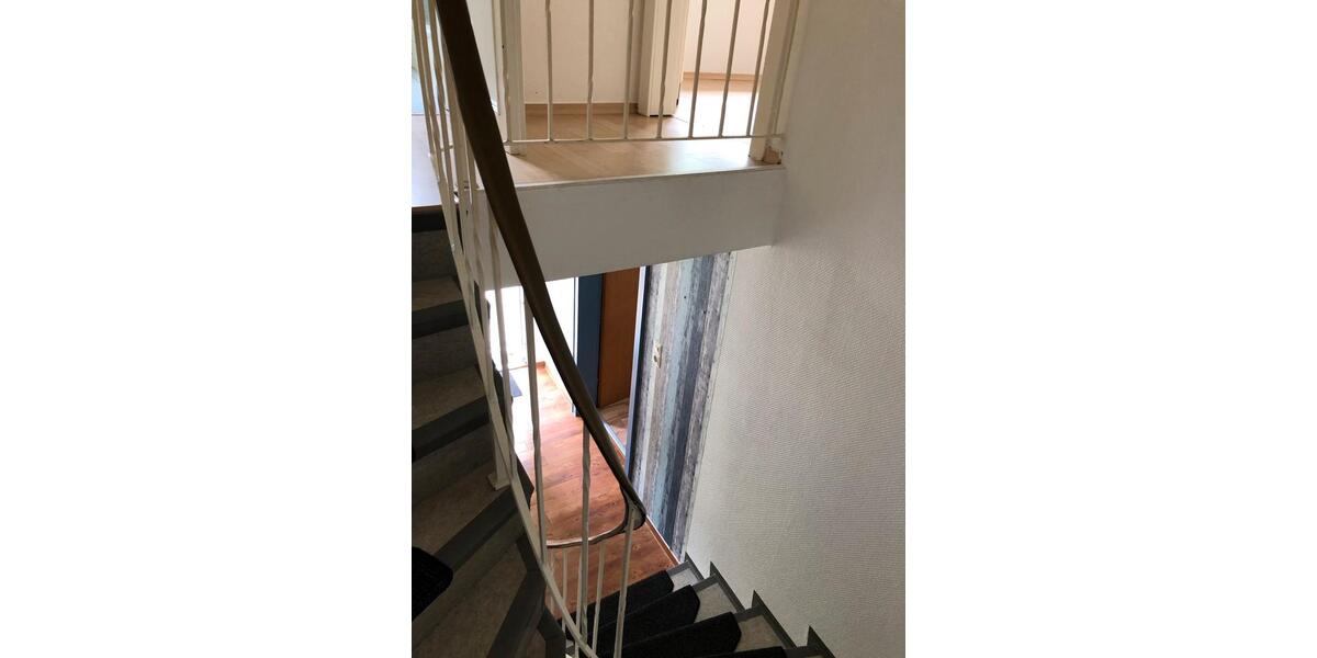 Etagenwohnung Scheuerfeld - 3 Zimmer, 70 m&sup2;, 550&euro; | Angebot:25982067