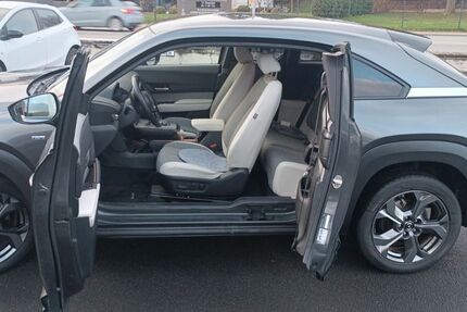 Mazda MX-30 33.333 km 17.999 &euro; Driedorf 35759