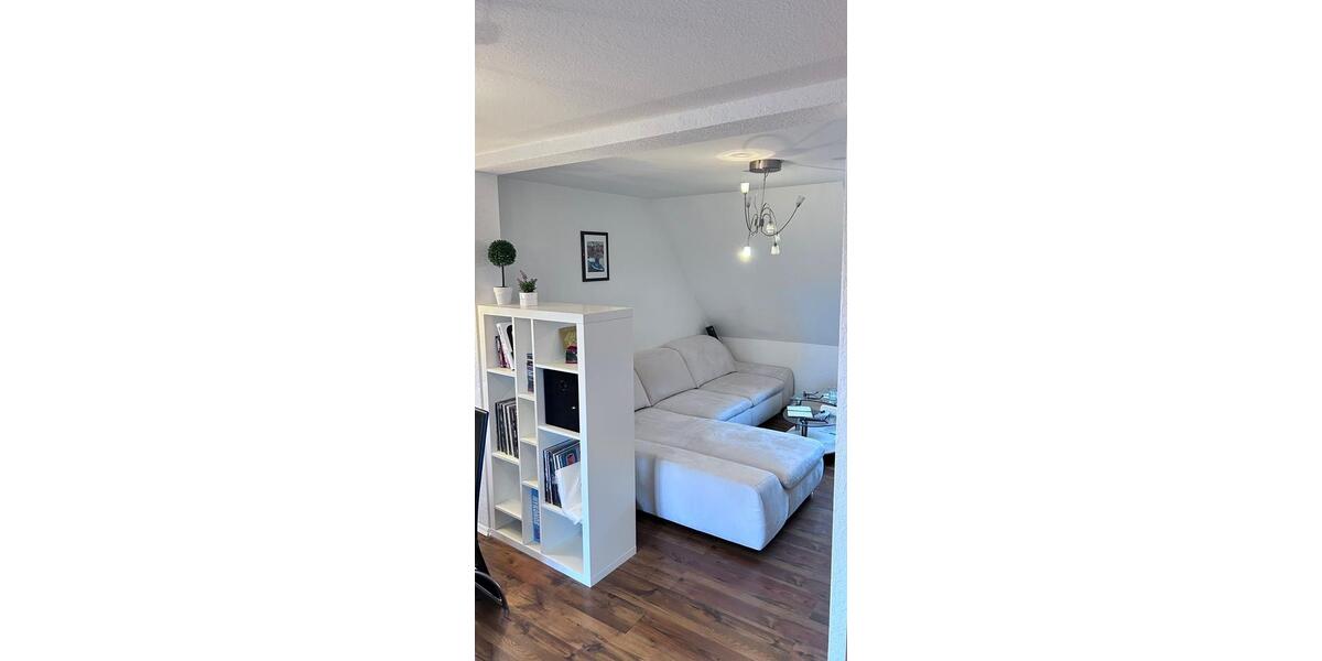 Dachgeschoßwohnung Waldbröl - 4 Zimmer, 80 m&sup2;, 600&euro; | Angebot:25921643