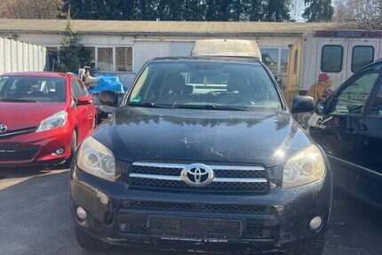 Toyota RAV 4 246.000 km 3.900 &euro; Siegen 57072