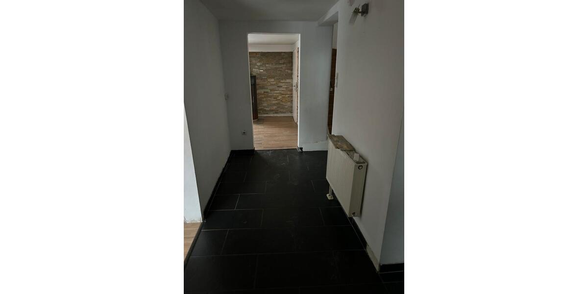 Doppelhaushälfte Burbach - 5 Zimmer, 137 m&sup2;, 135.000&euro; | Angebot:24880472