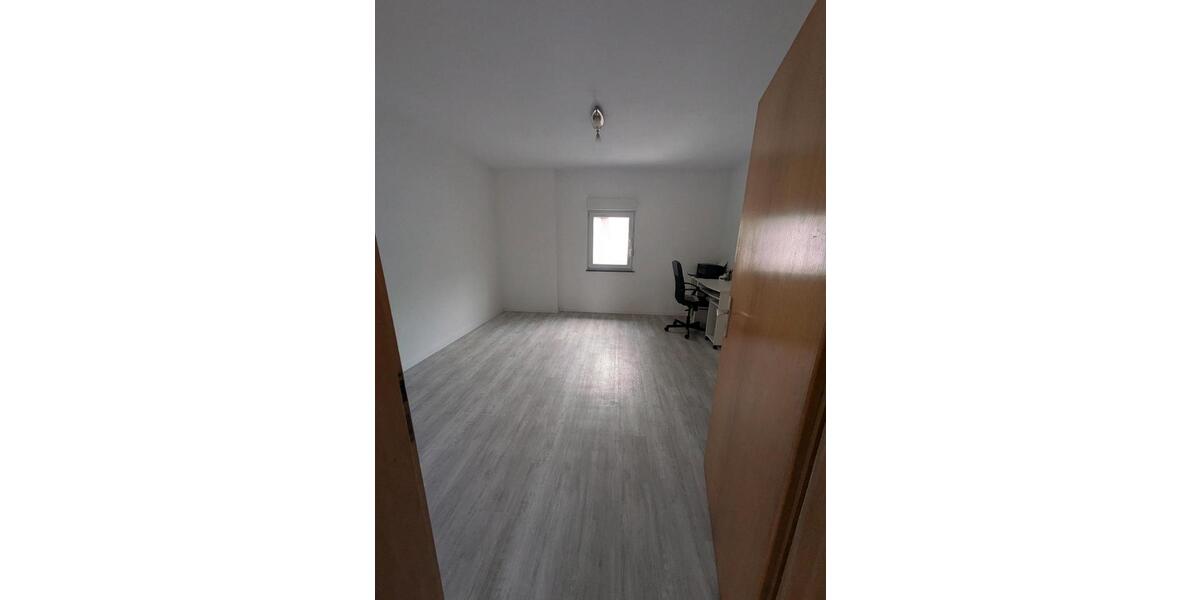 Bauernhaus, Landhaus Hachenburg - 7 Zimmer, 180 m&sup2;, 249.000&euro; | Angebot:24148949