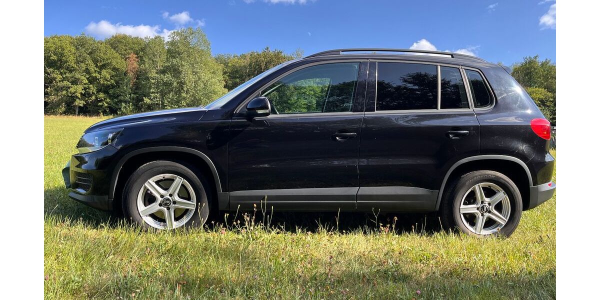 VW Tiguan 151.000 km 8.300 &euro; Burbach 57299