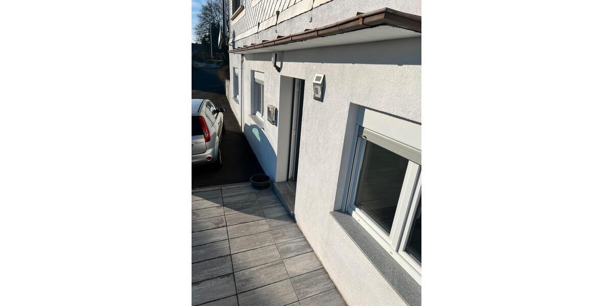 Erdgeschoßwohnung Hof - 3 Zimmer, 83 m&sup2;, 670&euro; | Angebot:25456667