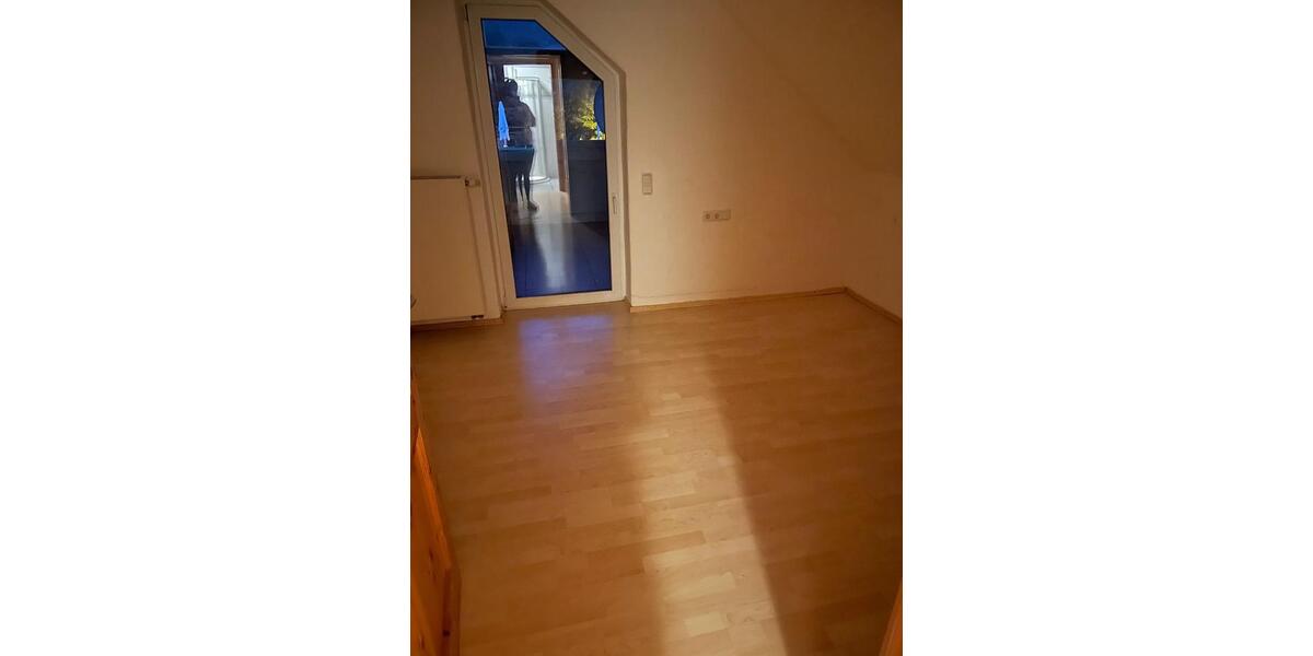 Etagenwohnung Lennestadt - 2 Zimmer, 70 m&sup2;, 700&euro; | Angebot:25894299