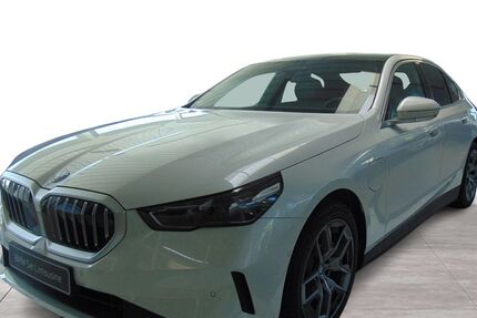BMW 530 5.672 km 70.290 &euro; Siegen 57076