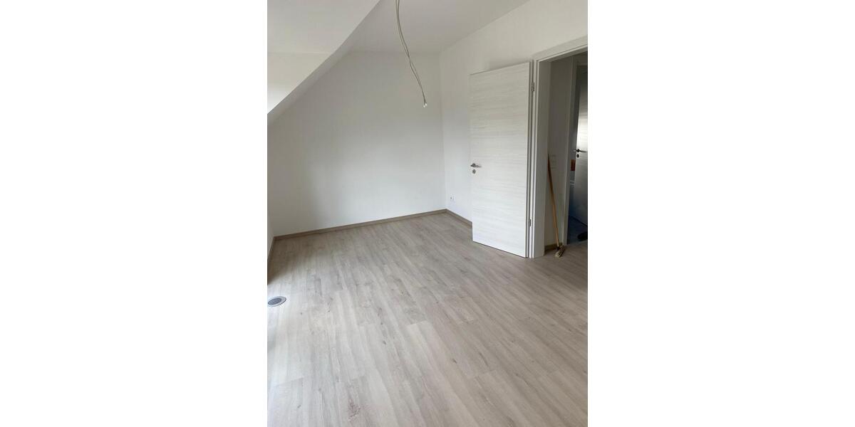 Einfamilienhaus Bad Laasphe - 8 Zimmer, 109 m&sup2;, 375.000&euro; | Angebot:26959483