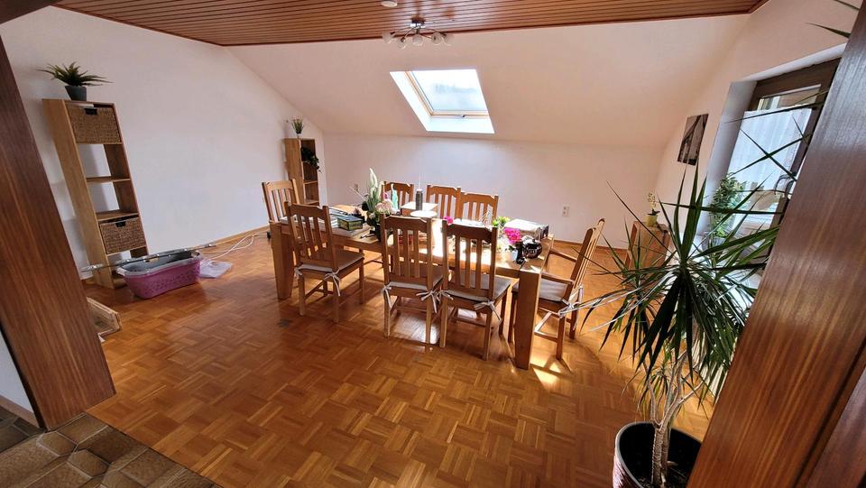 Etagenwohnung Bad Laasphe - 5 Zimmer, 130 m&sup2;, 700&euro; | Angebot:25221271