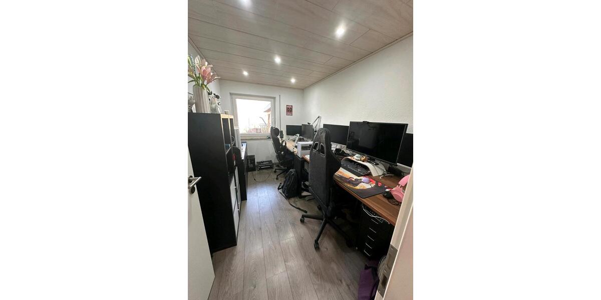 Erdgeschoßwohnung Kreuztal - 3 Zimmer, 80 m&sup2;, 800&euro; | Angebot:26048924