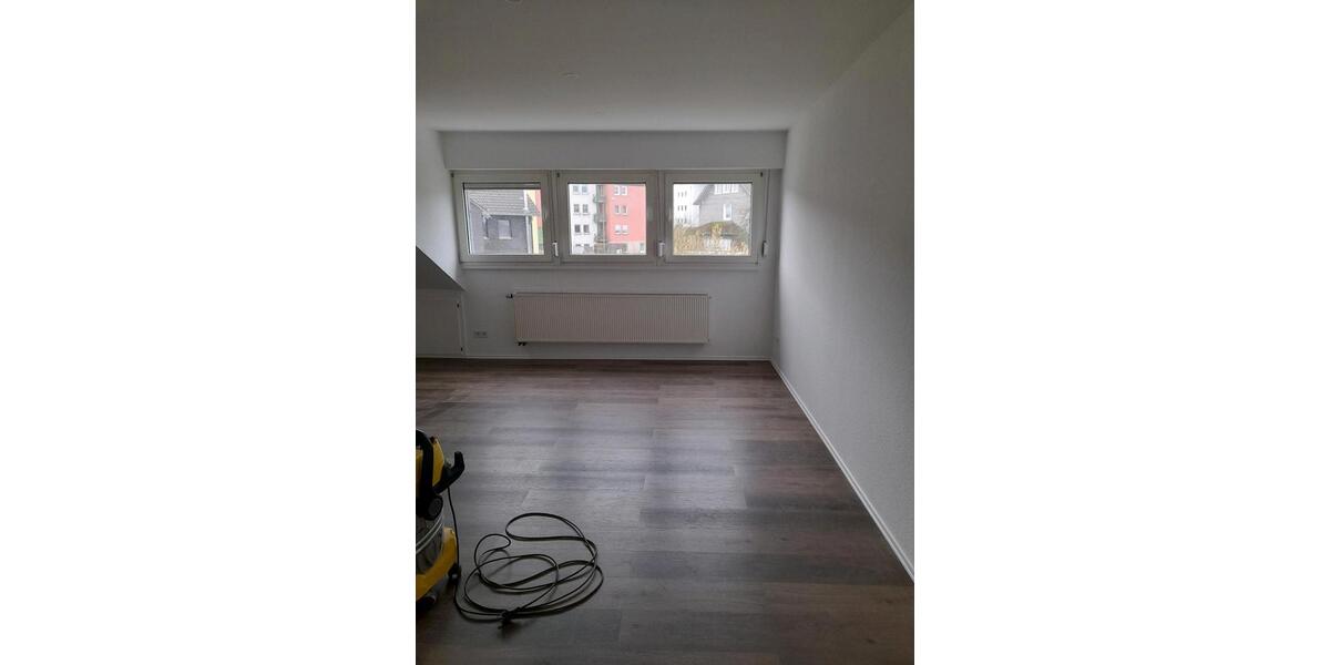 Dachgeschoßwohnung Waldbröl - 2 Zimmer, 85 m&sup2;, 980&euro; | Angebot:25274256