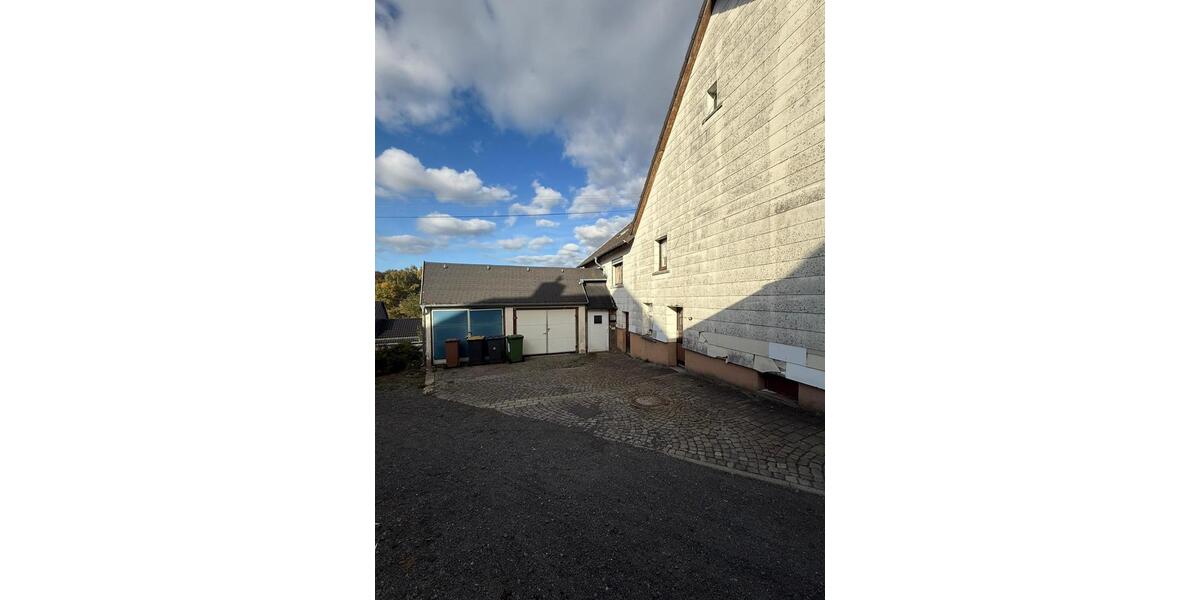 Mehrfamilienhaus, Wohnhaus Hellenhahn-Schellenberg Schellenberg - 9 Zimmer, 240 m&sup2;, 198.000&euro; | Angebot:23181294