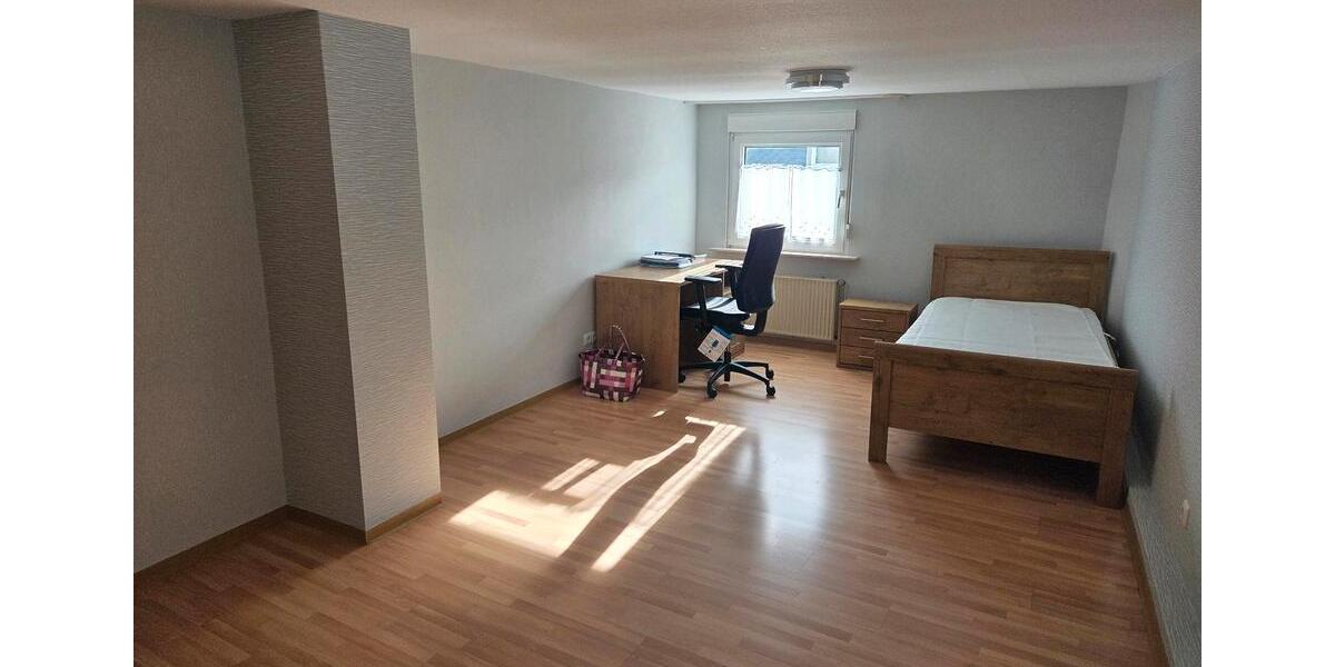 Einfamilienhaus Wilnsdorf - 9 Zimmer, 205 m&sup2;, 159.000&euro; | Angebot:26962353