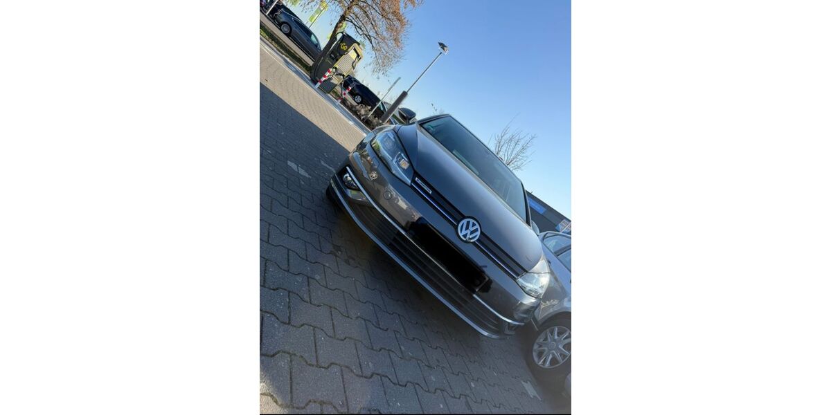 VW Golf 73.000 km 20.500 &euro; Hilchenbach 57271