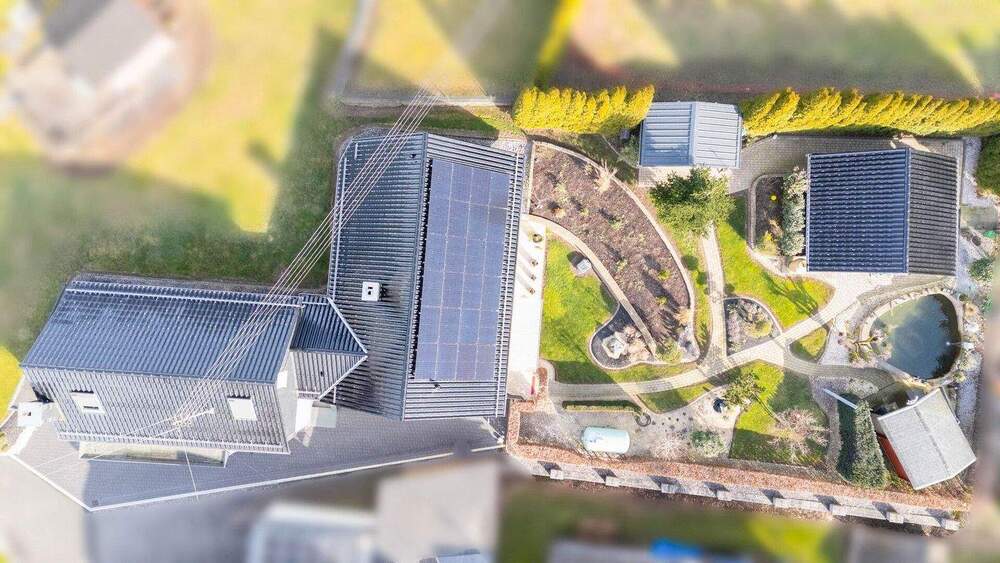 Einfamilienhaus Betzdorf-Gebhardshain VG Gebhardshain VG - 9 Zimmer, 182 m&sup2;, 399.000&euro; | Angebot:25776438