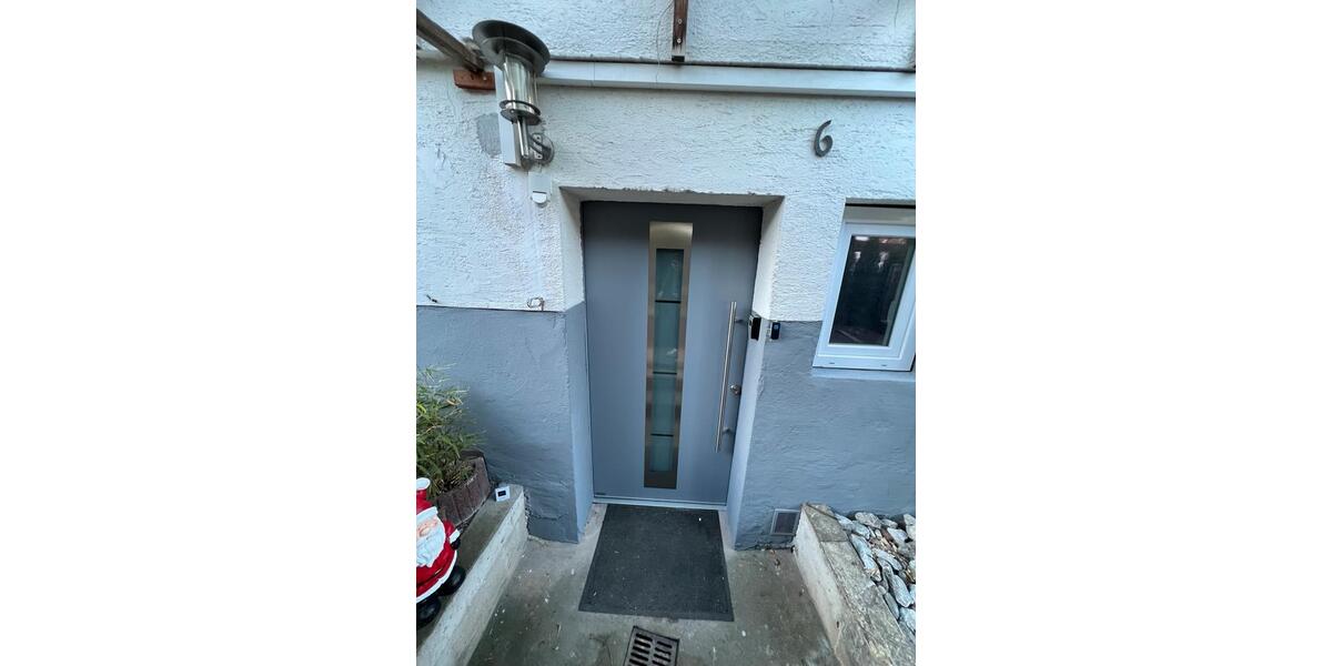 Etagenwohnung Breitscheid - 2 Zimmer, 66 m&sup2;, 550&euro; | Angebot:25435478