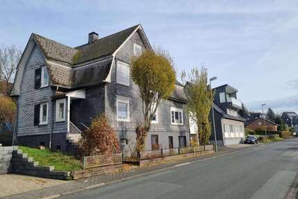Haus Netphen - Deuz Deuz - 9 Zimmer, 221 m&sup2;, 340.000&euro; | Angebot:26660894