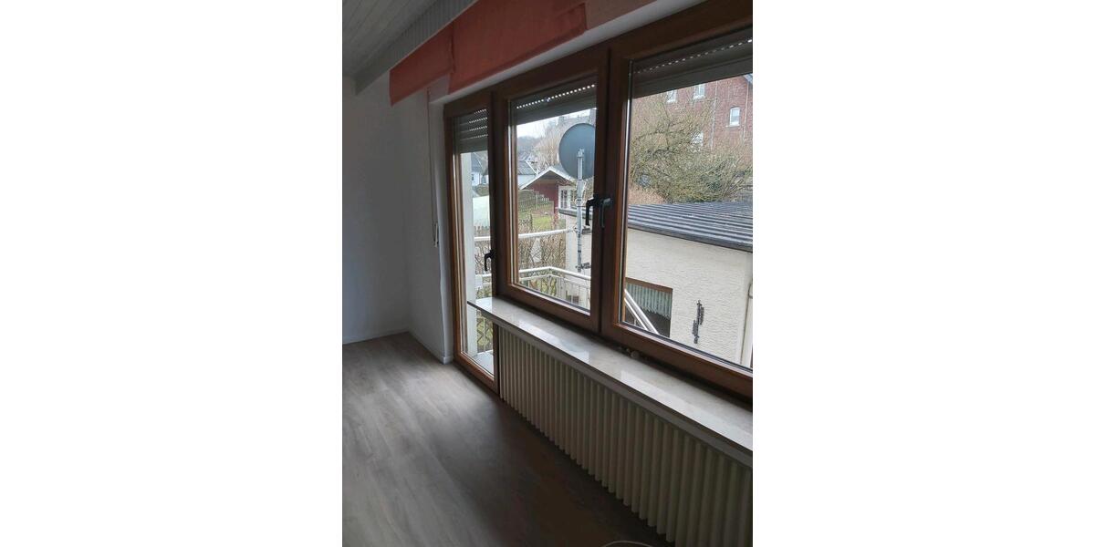 Etagenwohnung Steinebach/Sieg Sieg - 4 Zimmer, 125 m&sup2;, 1.050&euro; | Angebot:25592322
