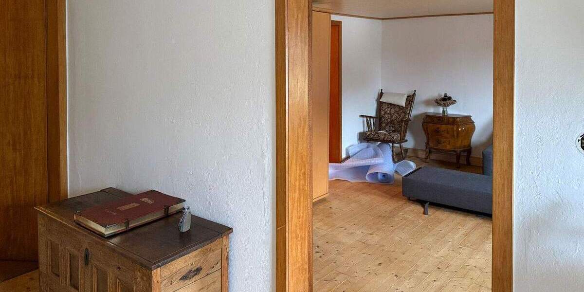 Bauernhaus, Landhaus Hachenburg VG - 7 Zimmer, 160 m&sup2;, 220.000&euro; | Angebot:25691949