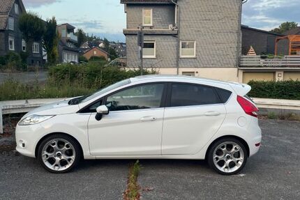 Ford Fiesta 72.035 km 6.700 &euro; Netphen 57250