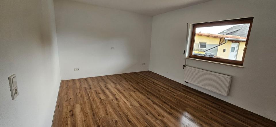 Erdgeschoßwohnung Dillenburg Manderbach - 2 Zimmer, 90 m&sup2;, 217.000&euro; | Angebot:26425213