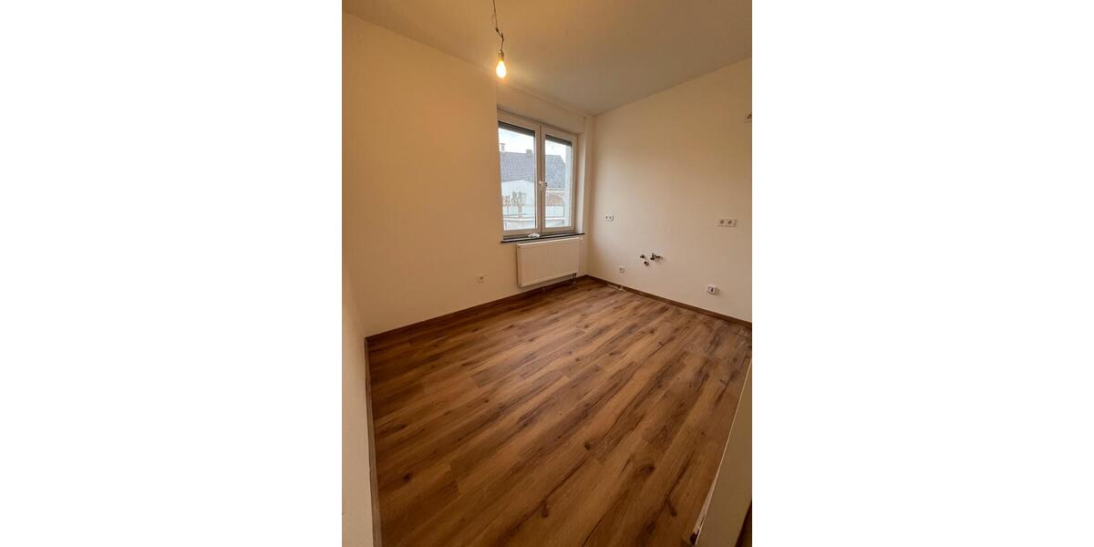 Etagenwohnung Lennestadt - 3 Zimmer, 77 m&sup2;, 650&euro; | Angebot:25256412