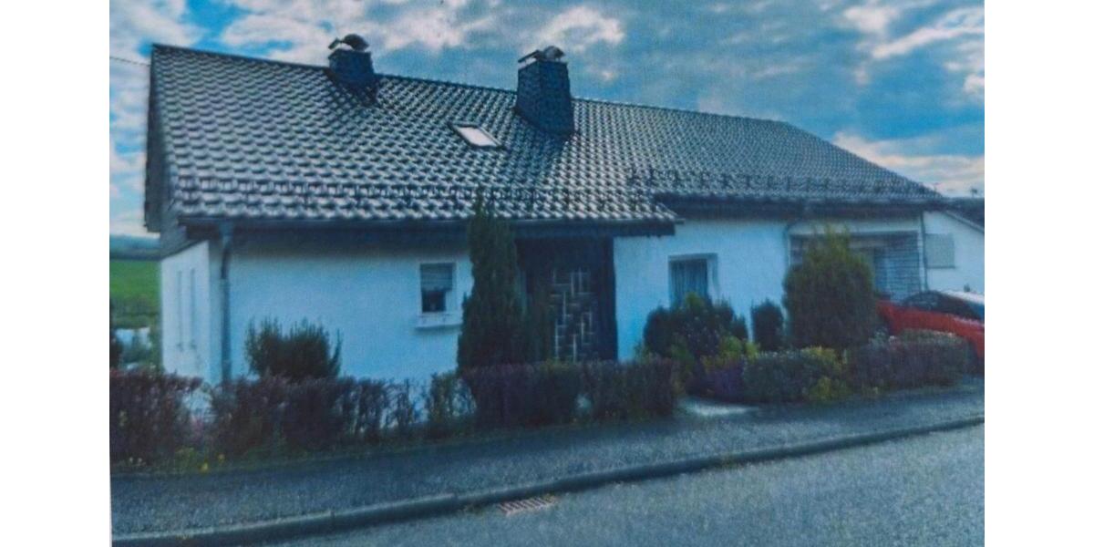 Einfamilienhaus Neunkirchen - 9 Zimmer, 130 m&sup2;, 360.000&euro; | Angebot:26796961