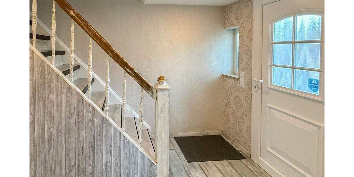 Einfamilienhaus Marzhausen - 9 Zimmer, 266 m&sup2;, 250.000&euro; | Angebot:25691935