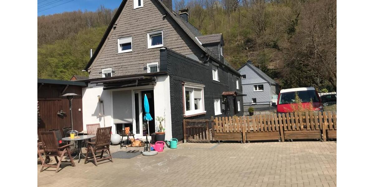 Doppelhaushälfte Herdorf - 10 Zimmer, 110 m&sup2;, 217.000&euro; | Angebot:25057039