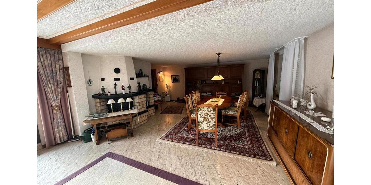 Einfamilienhaus Hilchenbach - 14 Zimmer, 238 m&sup2;, 250.000&euro; | Angebot:25299486