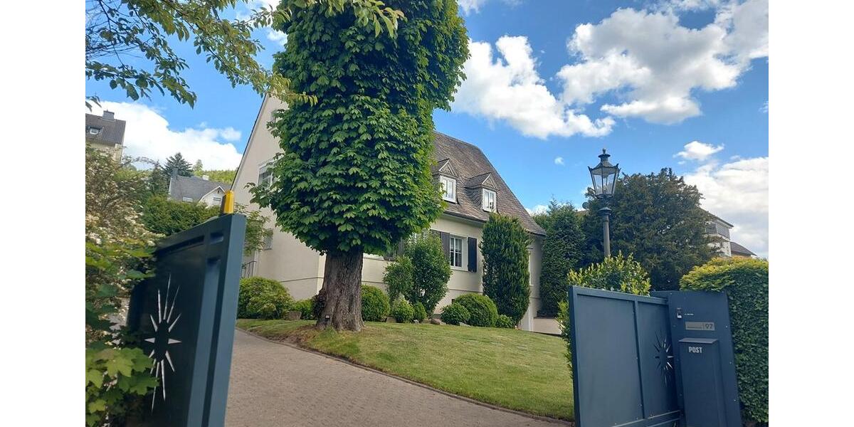Villa Lennestadt - 6 Zimmer, 190 m&sup2;, 465.500&euro; | Angebot:26085154