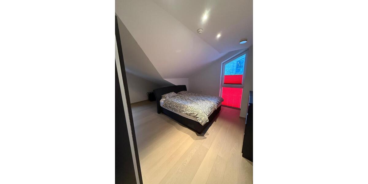 Etagenwohnung Siegen Weidenau - 2 Zimmer, 82 m&sup2;, 790&euro; | Angebot:25719949