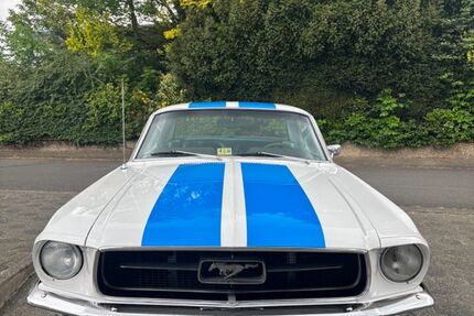 Ford Mustang 70.000 km 31.000 &euro; Breitscheid 35767