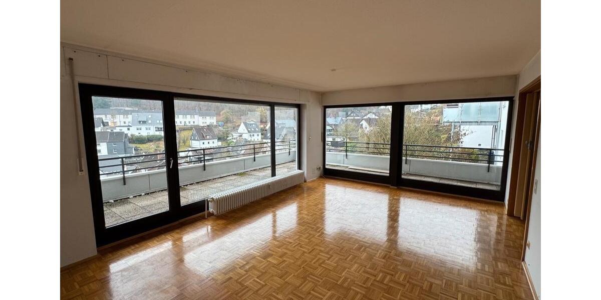 Mehrfamilienhaus, Wohnhaus Siegen Dillnhütten - 9 Zimmer, 301 m&sup2;, 430.000&euro; | Angebot:25376158