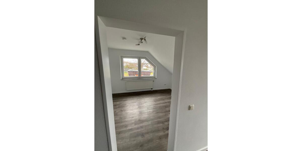 Dachgeschoßwohnung Wilnsdorf - 1 Zimmer, 50 m&sup2;, 550&euro; | Angebot:25647900