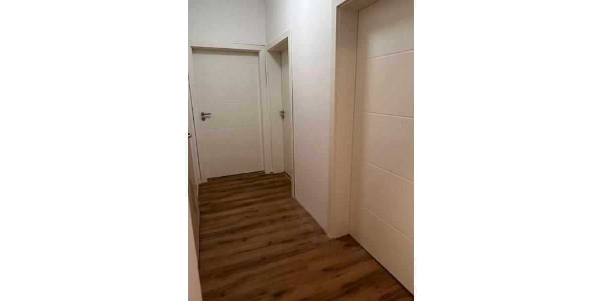 Etagenwohnung Hilchenbach - 3 Zimmer, 77 m&sup2;, 650&euro; | Angebot:25255156