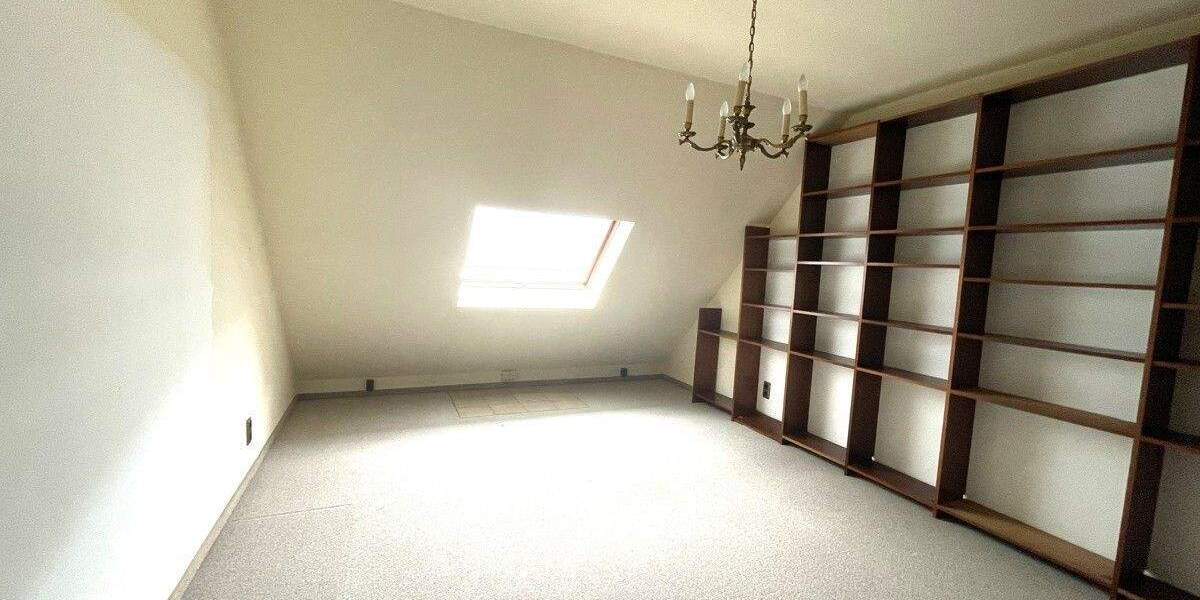 Etagenwohnung Dietzhölztal / Ewersbach Ewersbach - 8 Zimmer, 206 m&sup2;, 175.000&euro; | Angebot:25665420