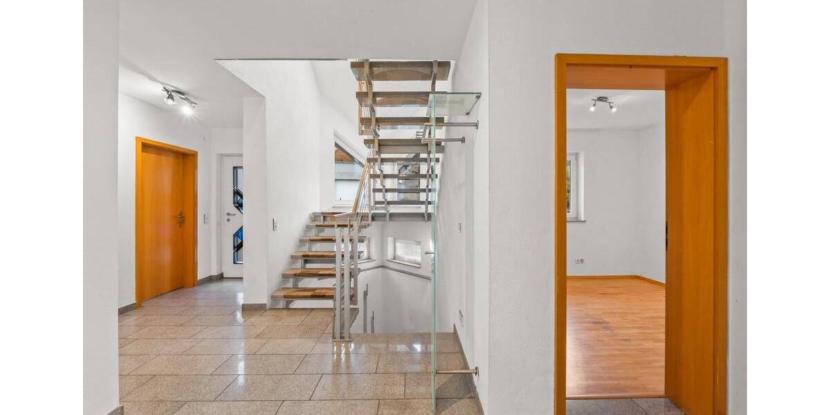 Einfamilienhaus Lennestadt - 8 Zimmer, 191 m&sup2;, 399.000&euro; | Angebot:27070759