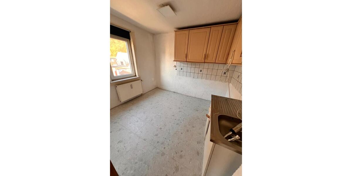 Mehrfamilienhaus, Wohnhaus Herdorf - 8 Zimmer, 230 m&sup2;, 155.000&euro; | Angebot:25419353