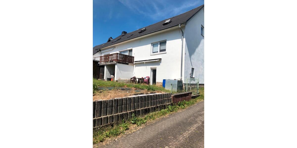 Einfamilienhaus Herborn - 8 Zimmer, 170 m&sup2;, 179.000&euro; | Angebot:26957584